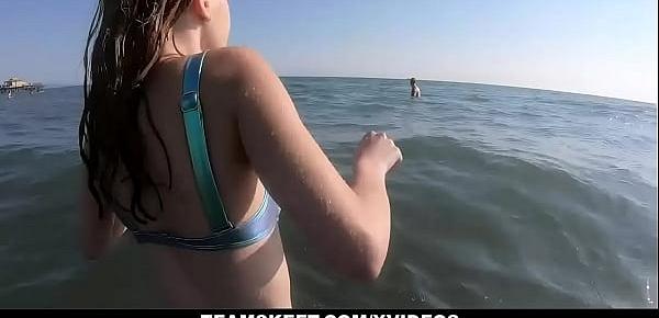  The Surf Lessons For Big Ass Slut End Up With Huge Load In Her Pussy